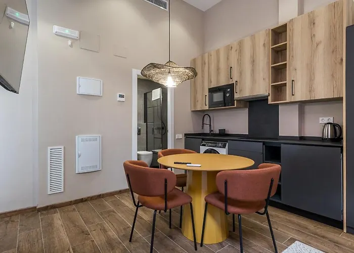 Premium Suite By The Turia River 3